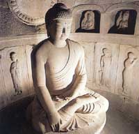 Статуя Будды в храме Соккурам
